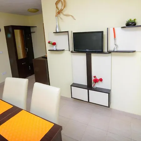 Apartment Miki Trogir
