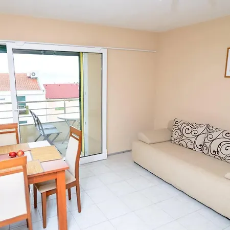 Appartement Miki *